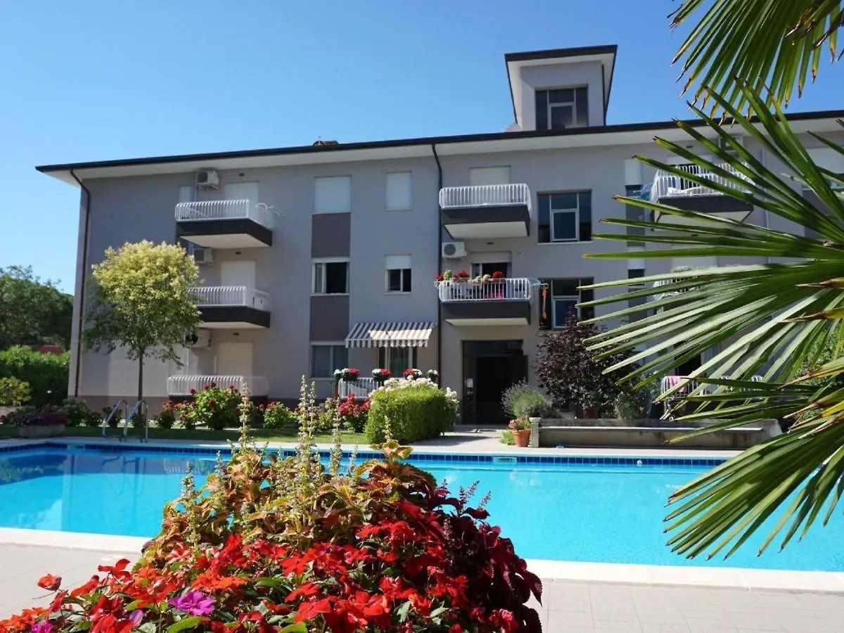 Belvilla By Oyo Holiday Home In Caorle Ve Porto Santa Margherita di Caorle